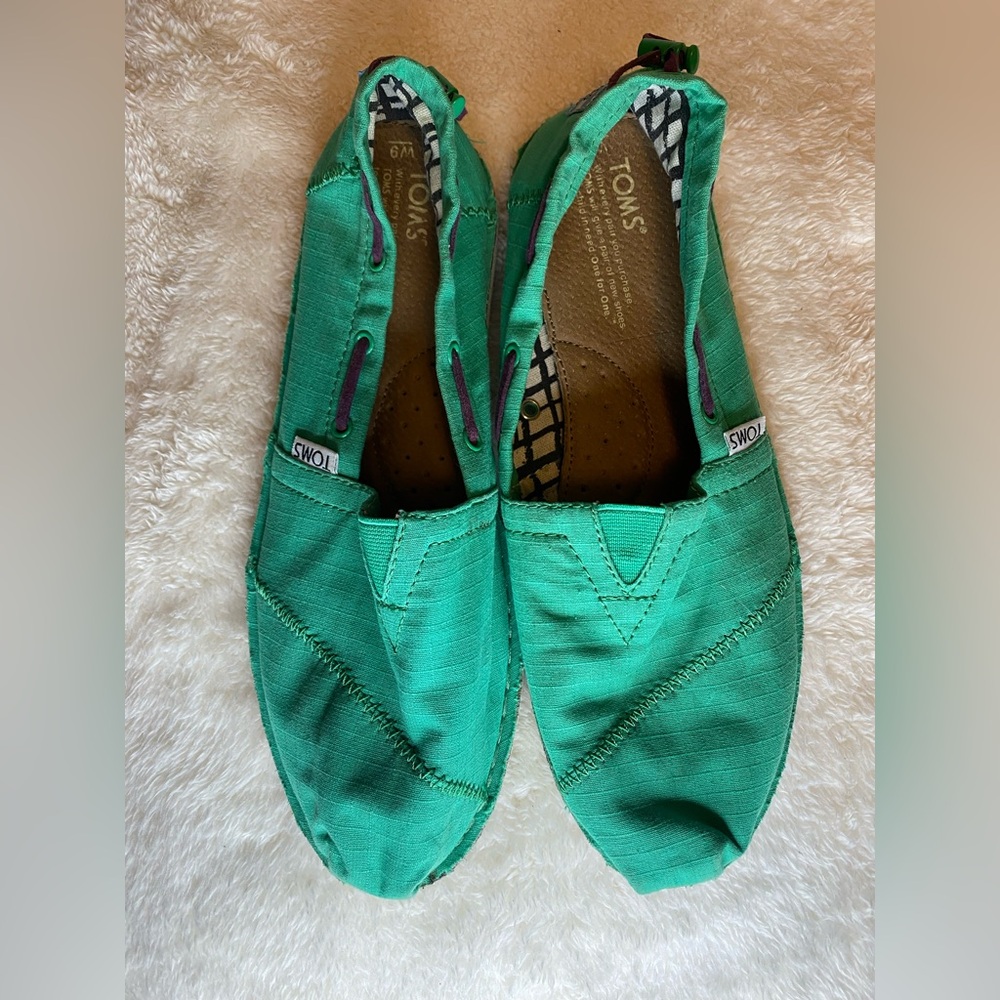 TOMS Green Teal Slip On Shoes, Slides, Loafers, Boat Shoes
